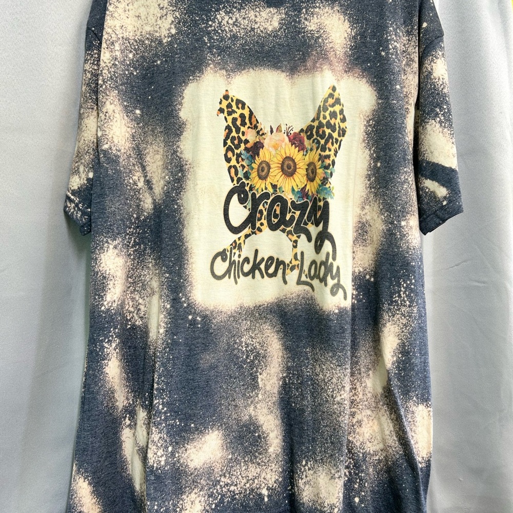 Gildan Blue Graphic Tee with Leopard and Floral Design